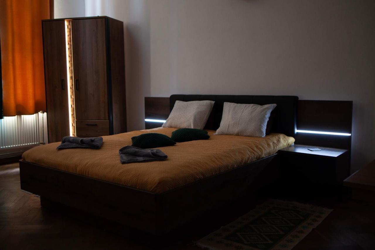 Bailey Apartment Краков Экстерьер фото